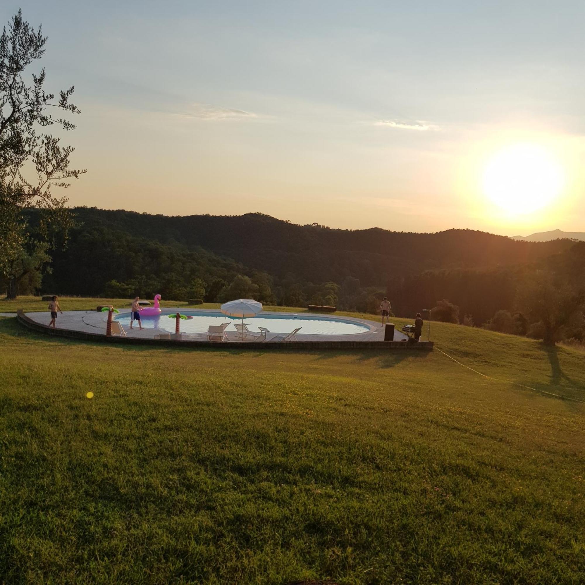Appartamento con Vista Piscina